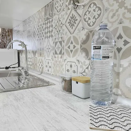 Pituresque Flat In St Jorge Castle By Homeful Homes 리스본