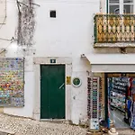 Pituresque Flat In St Jorge Castle By Homeful Homes Апартаменты *