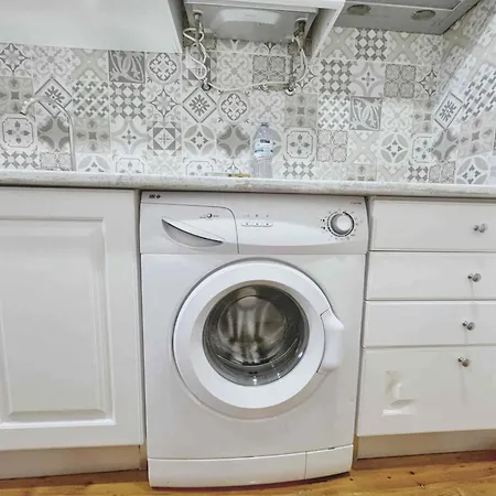 Διαμέρισμα Pituresque Flat In St Jorge Castle By Homeful Homes *